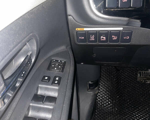 Черный Мицубиси Аутлендер, объемом двигателя 2 л и пробегом 206 тыс. км за 14500 $, фото 15 на Automoto.ua