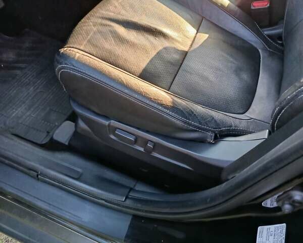 Черный Мицубиси Аутлендер, объемом двигателя 2.27 л и пробегом 260 тыс. км за 14850 $, фото 5 на Automoto.ua