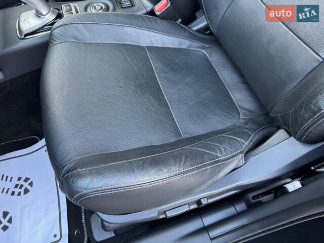 Чорний Міцубісі Аутлендер, об'ємом двигуна 2 л та пробігом 157 тис. км за 15299 $, фото 70 на Automoto.ua