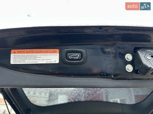 Черный Мицубиси Аутлендер, объемом двигателя 2 л и пробегом 223 тыс. км за 13400 $, фото 15 на Automoto.ua