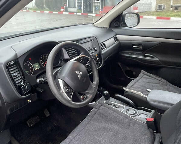 Чорний Міцубісі Аутлендер, об'ємом двигуна 2.4 л та пробігом 150 тис. км за 12200 $, фото 6 на Automoto.ua