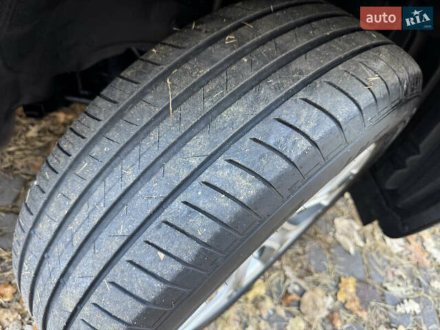 Чорний Міцубісі Аутлендер, об'ємом двигуна 2 л та пробігом 173 тис. км за 15299 $, фото 15 на Automoto.ua