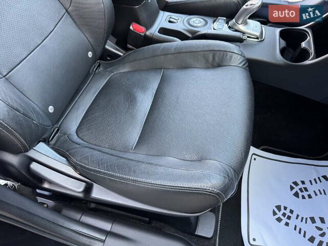 Чорний Міцубісі Аутлендер, об'ємом двигуна 2 л та пробігом 157 тис. км за 15299 $, фото 84 на Automoto.ua