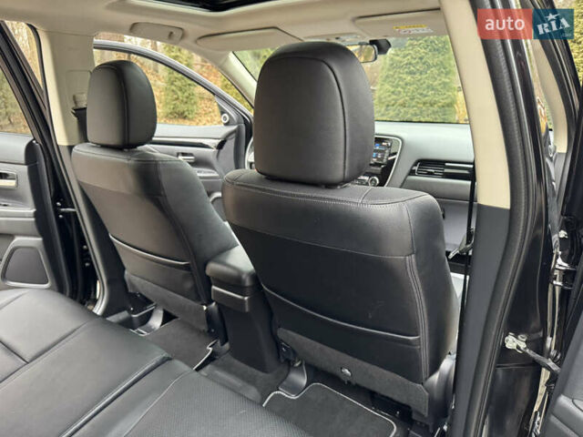 Черный Мицубиси Аутлендер, объемом двигателя 2 л и пробегом 173 тыс. км за 15299 $, фото 103 на Automoto.ua