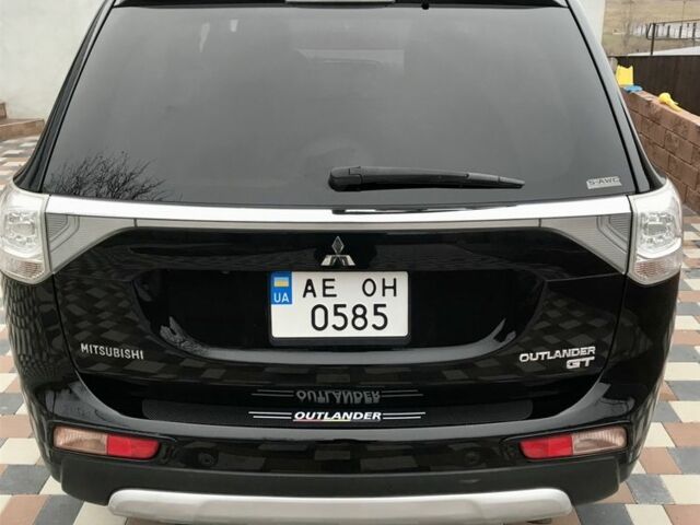 Черный Мицубиси Аутлендер, объемом двигателя 3 л и пробегом 250 тыс. км за 13500 $, фото 9 на Automoto.ua