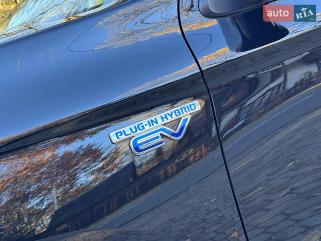 Чорний Міцубісі Аутлендер, об'ємом двигуна 2 л та пробігом 173 тис. км за 15299 $, фото 39 на Automoto.ua