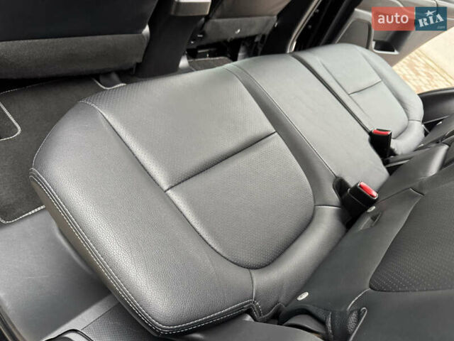 Черный Мицубиси Аутлендер, объемом двигателя 2 л и пробегом 173 тыс. км за 15299 $, фото 98 на Automoto.ua