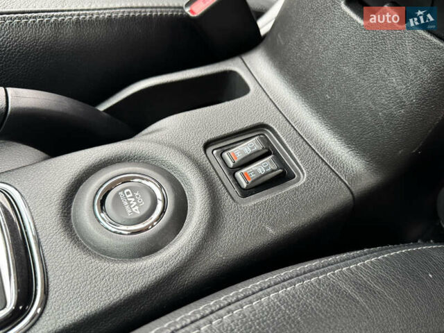 Черный Мицубиси Аутлендер, объемом двигателя 2 л и пробегом 173 тыс. км за 15299 $, фото 81 на Automoto.ua