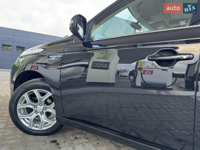 Чорний Міцубісі Аутлендер, об'ємом двигуна 2 л та пробігом 157 тис. км за 15299 $, фото 66 на Automoto.ua