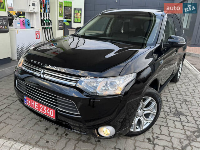 Чорний Міцубісі Аутлендер, об'ємом двигуна 2 л та пробігом 157 тис. км за 15299 $, фото 24 на Automoto.ua