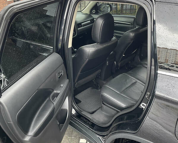 Черный Мицубиси Аутлендер, объемом двигателя 3 л и пробегом 257 тыс. км за 13699 $, фото 22 на Automoto.ua