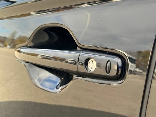 Черный Мицубиси Аутлендер, объемом двигателя 2.4 л и пробегом 91 тыс. км за 15500 $, фото 1 на Automoto.ua