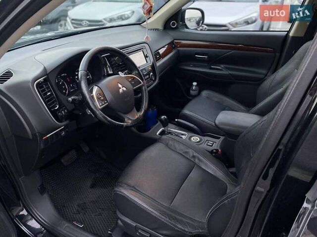 Черный Мицубиси Аутлендер, объемом двигателя 3 л и пробегом 146 тыс. км за 15990 $, фото 9 на Automoto.ua