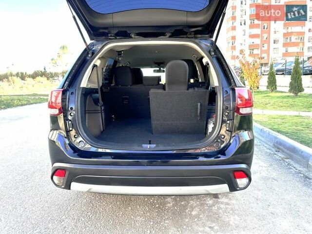 Черный Мицубиси Аутлендер, объемом двигателя 2.36 л и пробегом 150 тыс. км за 14900 $, фото 29 на Automoto.ua