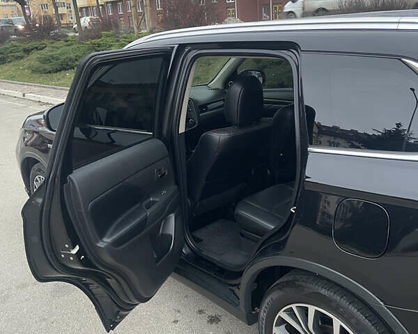 Черный Мицубиси Аутлендер, объемом двигателя 3 л и пробегом 260 тыс. км за 13799 $, фото 17 на Automoto.ua