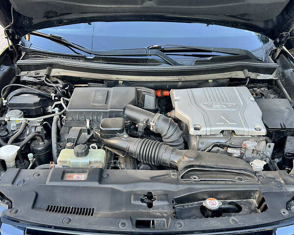 Чорний Міцубісі Аутлендер, об'ємом двигуна 2 л та пробігом 233 тис. км за 18000 $, фото 2 на Automoto.ua