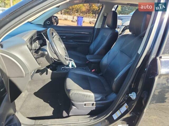 Чорний Міцубісі Аутлендер, об'ємом двигуна 2.36 л та пробігом 99 тис. км за 2100 $, фото 6 на Automoto.ua