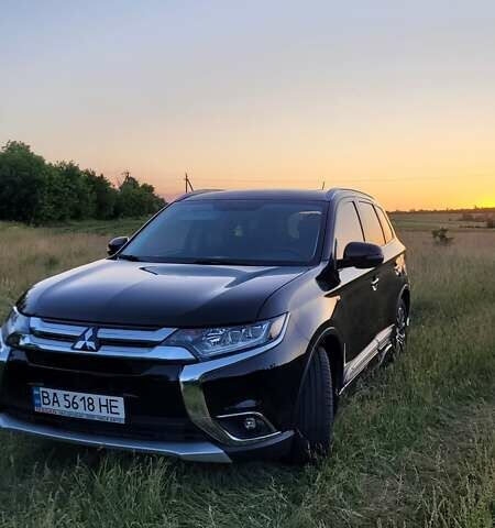 Чорний Міцубісі Аутлендер, об'ємом двигуна 0 л та пробігом 151 тис. км за 18000 $, фото 2 на Automoto.ua