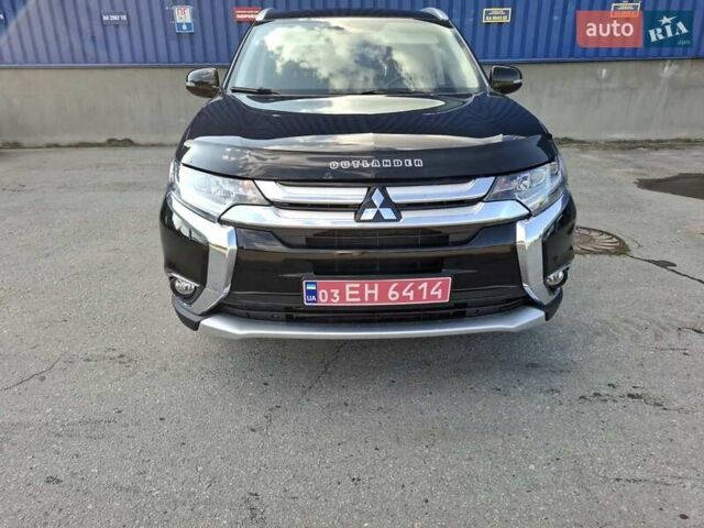 Чорний Міцубісі Аутлендер, об'ємом двигуна 0 л та пробігом 137 тис. км за 18699 $, фото 3 на Automoto.ua