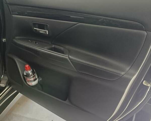 Черный Мицубиси Аутлендер, объемом двигателя 2.36 л и пробегом 120 тыс. км за 16900 $, фото 27 на Automoto.ua