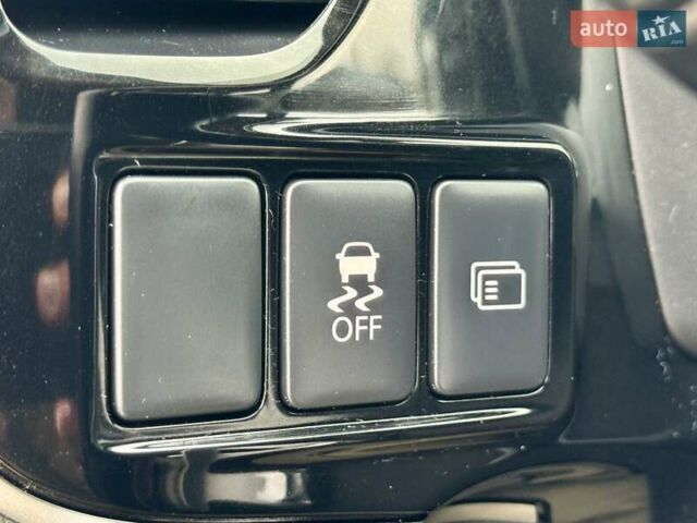 Чорний Міцубісі Аутлендер, об'ємом двигуна 2.2 л та пробігом 188 тис. км за 16999 $, фото 26 на Automoto.ua