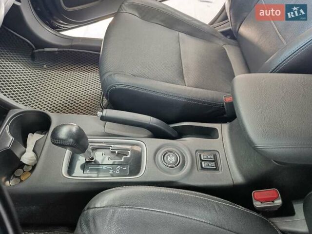 Черный Мицубиси Аутлендер, объемом двигателя 2.36 л и пробегом 120 тыс. км за 16900 $, фото 29 на Automoto.ua