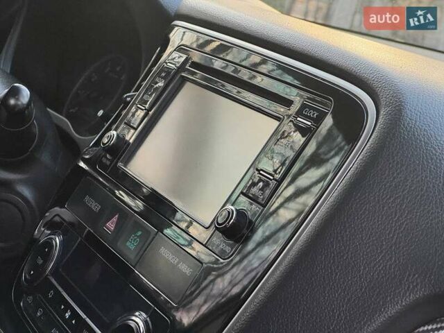Черный Мицубиси Аутлендер, объемом двигателя 3 л и пробегом 99 тыс. км за 15800 $, фото 40 на Automoto.ua