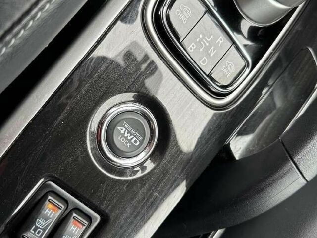 Чорний Міцубісі Аутлендер, об'ємом двигуна 0 л та пробігом 135 тис. км за 8600 $, фото 10 на Automoto.ua