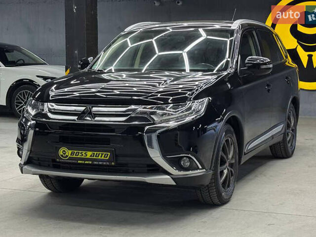 Міцубісі Аутлендер 2016 у Чернівцях на Automoto.ua Чорний Міцубісі Аутлендер, об'ємом двигуна 2.2 л та пробігом 214 тис. км за 20400 $, фото 2 на Automoto.ua