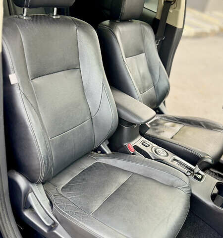 Чорний Міцубісі Аутлендер, об'ємом двигуна 2.36 л та пробігом 154 тис. км за 19500 $, фото 5 на Automoto.ua