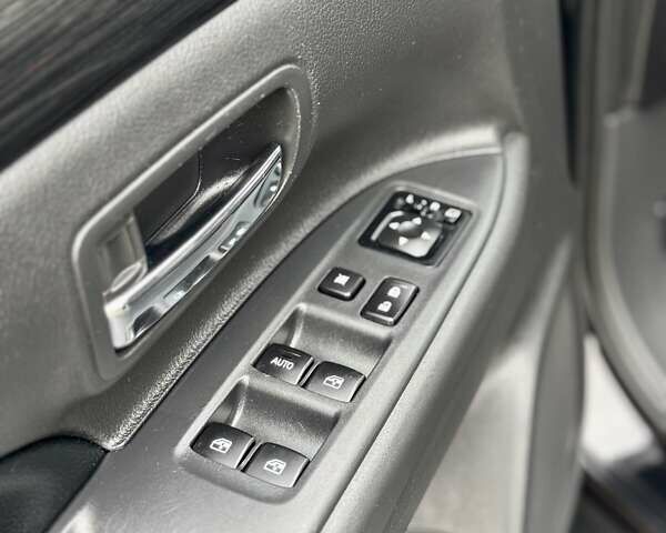 Чорний Міцубісі Аутлендер, об'ємом двигуна 2.2 л та пробігом 188 тис. км за 16999 $, фото 23 на Automoto.ua