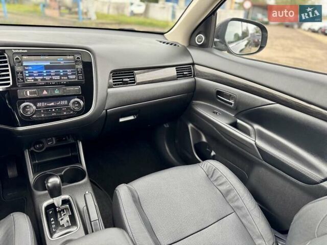 Чорний Міцубісі Аутлендер, об'ємом двигуна 2.2 л та пробігом 188 тис. км за 16999 $, фото 49 на Automoto.ua