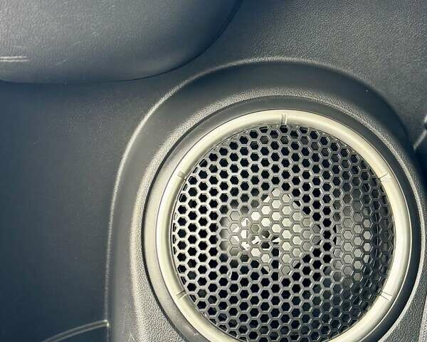 Чорний Міцубісі Аутлендер, об'ємом двигуна 2.2 л та пробігом 188 тис. км за 16999 $, фото 53 на Automoto.ua