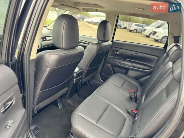 Чорний Міцубісі Аутлендер, об'ємом двигуна 2.2 л та пробігом 188 тис. км за 16999 $, фото 40 на Automoto.ua