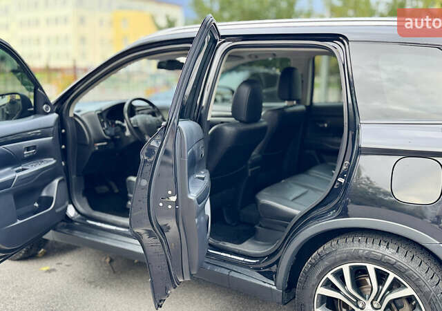Чорний Міцубісі Аутлендер, об'ємом двигуна 2.36 л та пробігом 154 тис. км за 19500 $, фото 17 на Automoto.ua