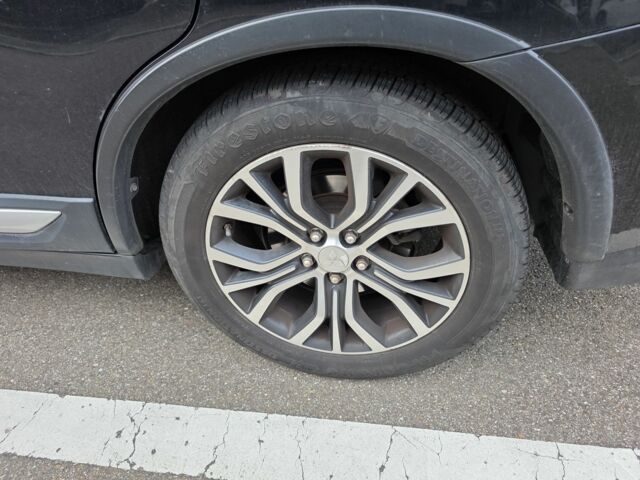 Чорний Міцубісі Аутлендер, об'ємом двигуна 2.4 л та пробігом 195 тис. км за 15138 $, фото 5 на Automoto.ua