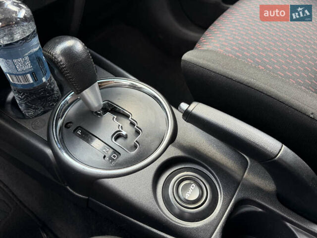 Черный Мицубиси Аутлендер, объемом двигателя 2 л и пробегом 90 тыс. км за 12300 $, фото 17 на Automoto.ua