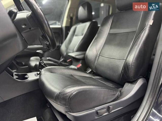 Міцубісі Аутлендер 2016 у Чернівцях на Automoto.ua Чорний Міцубісі Аутлендер, об'ємом двигуна 2.2 л та пробігом 214 тис. км за 20400 $, фото 8 на Automoto.ua