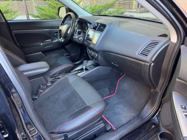 Черный Мицубиси Аутлендер, объемом двигателя 2.4 л и пробегом 130 тыс. км за 13900 $, фото 19 на Automoto.ua