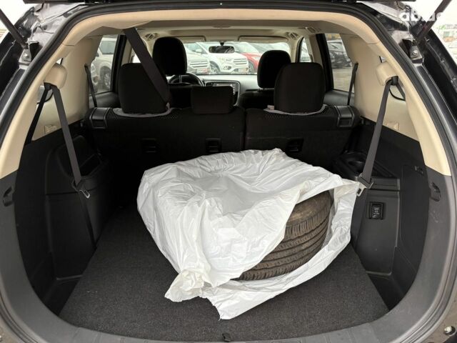 Чорний Міцубісі Аутлендер, об'ємом двигуна 2.4 л та пробігом 110 тис. км за 17290 $, фото 36 на Automoto.ua