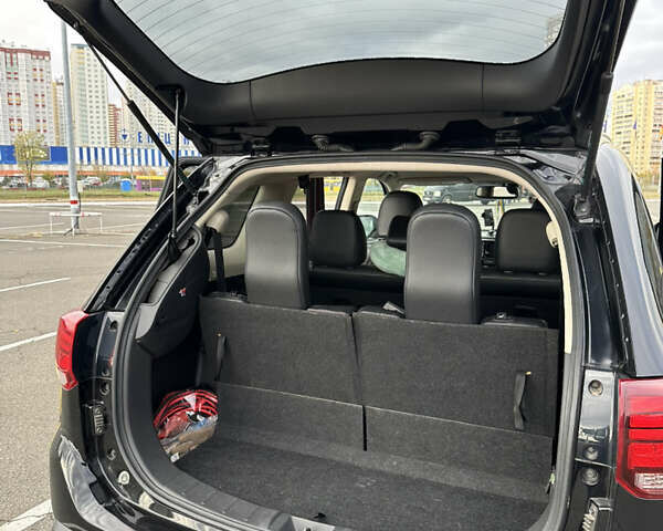 Чорний Міцубісі Аутлендер, об'ємом двигуна 2.36 л та пробігом 166 тис. км за 17100 $, фото 16 на Automoto.ua