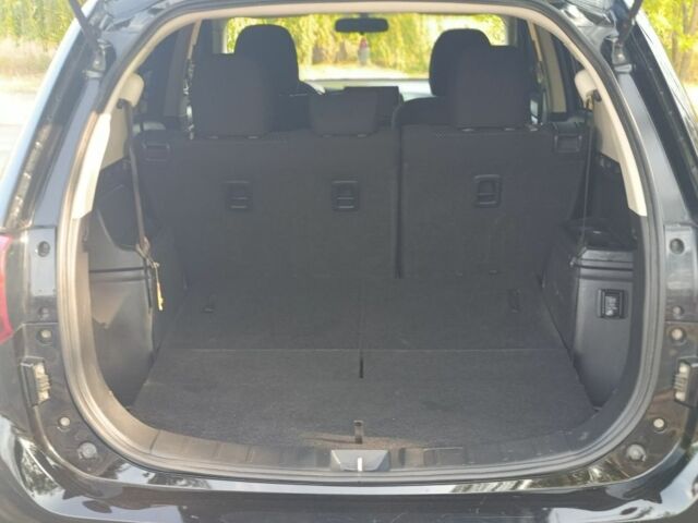 Черный Мицубиси Аутлендер, объемом двигателя 2.4 л и пробегом 156 тыс. км за 330 $, фото 15 на Automoto.ua