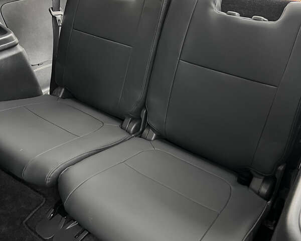 Чорний Міцубісі Аутлендер, об'ємом двигуна 2.36 л та пробігом 110 тис. км за 17500 $, фото 12 на Automoto.ua