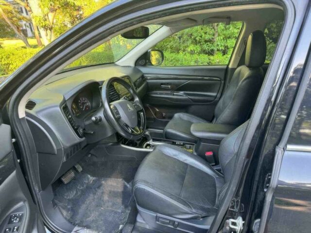 Черный Мицубиси Аутлендер, объемом двигателя 2.4 л и пробегом 66 тыс. км за 10650 $, фото 8 на Automoto.ua