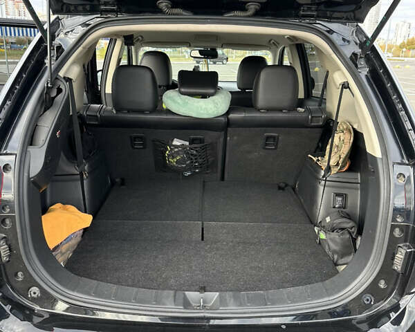 Чорний Міцубісі Аутлендер, об'ємом двигуна 2.36 л та пробігом 166 тис. км за 17100 $, фото 18 на Automoto.ua