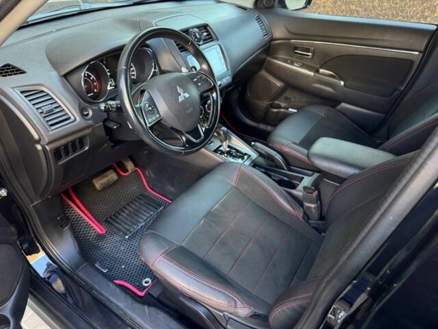 Черный Мицубиси Аутлендер, объемом двигателя 2.4 л и пробегом 130 тыс. км за 13900 $, фото 10 на Automoto.ua