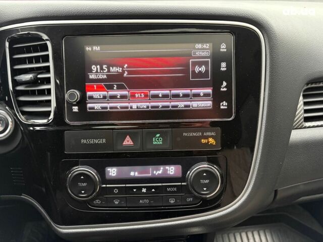 Чорний Міцубісі Аутлендер, об'ємом двигуна 2.4 л та пробігом 110 тис. км за 17290 $, фото 22 на Automoto.ua