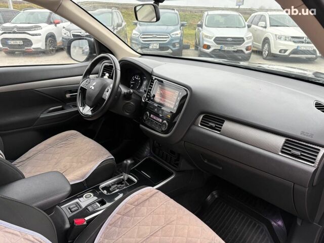 Чорний Міцубісі Аутлендер, об'ємом двигуна 2.4 л та пробігом 110 тис. км за 17290 $, фото 29 на Automoto.ua