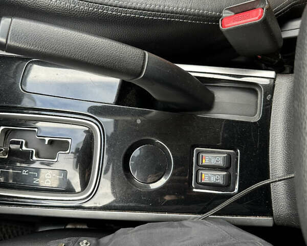 Чорний Міцубісі Аутлендер, об'ємом двигуна 2.36 л та пробігом 166 тис. км за 17100 $, фото 11 на Automoto.ua