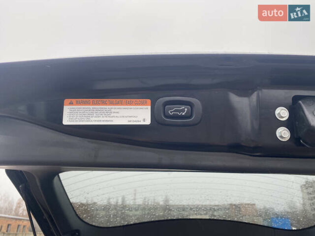 Черный Мицубиси Аутлендер, объемом двигателя 2 л и пробегом 76 тыс. км за 20800 $, фото 18 на Automoto.ua